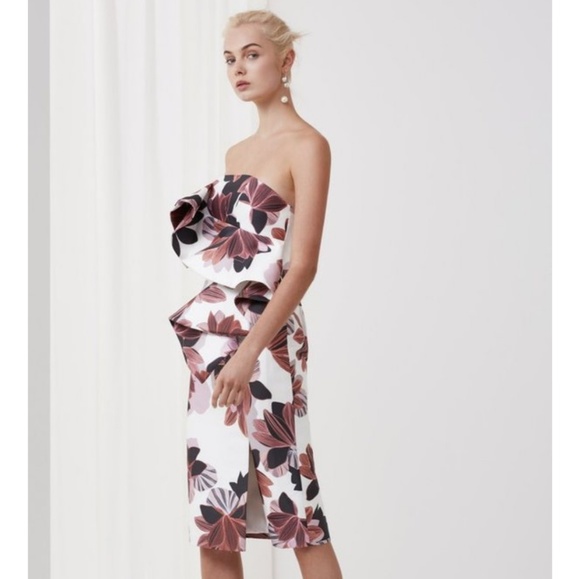 KEEPSAKE the Label Dresses Keepsake The Label Awake Dress Poshmark